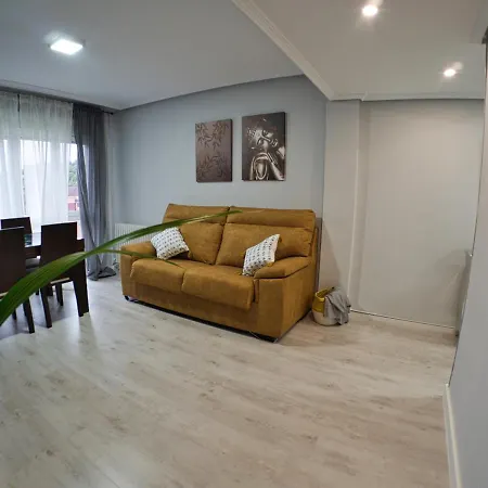 Bonito Piso Villafria オビエド