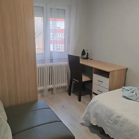 アパート Bonito Piso Villafria オビエド